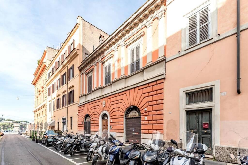 Lovely Apartment Ground Floor Colosseo Wi-Fi Ac Rome Exterior photo