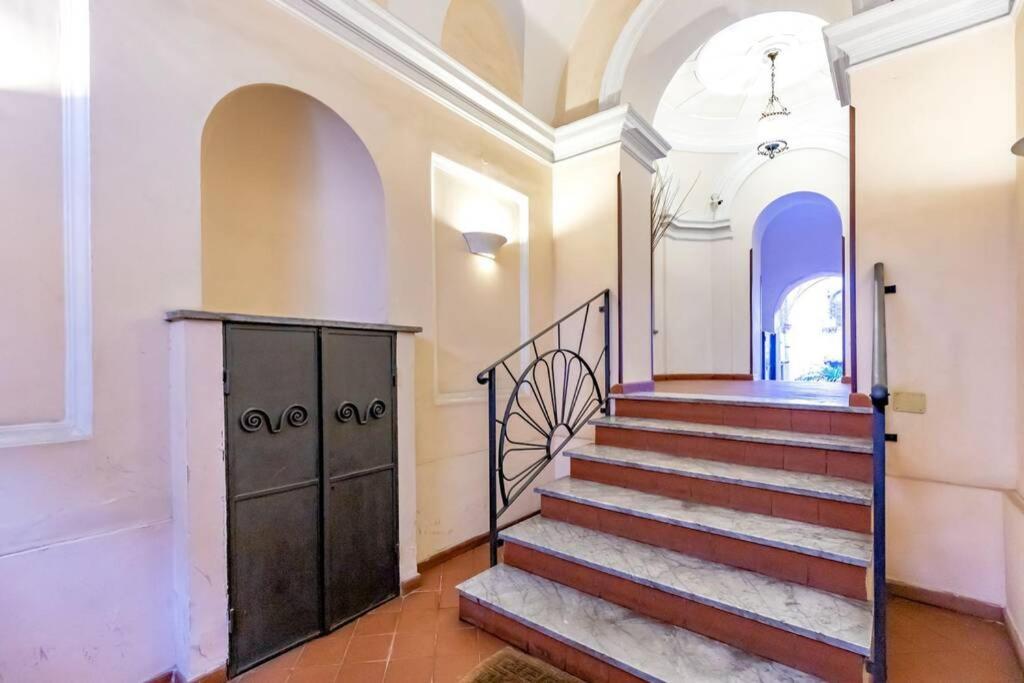Lovely Apartment Ground Floor Colosseo Wi-Fi Ac Rome Exterior photo